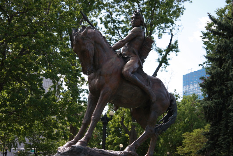 Denver downtown statue indianer til hest